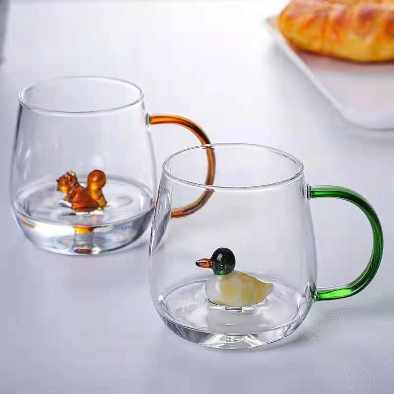 Bicchiere semplice ed elegante dalla forma unica