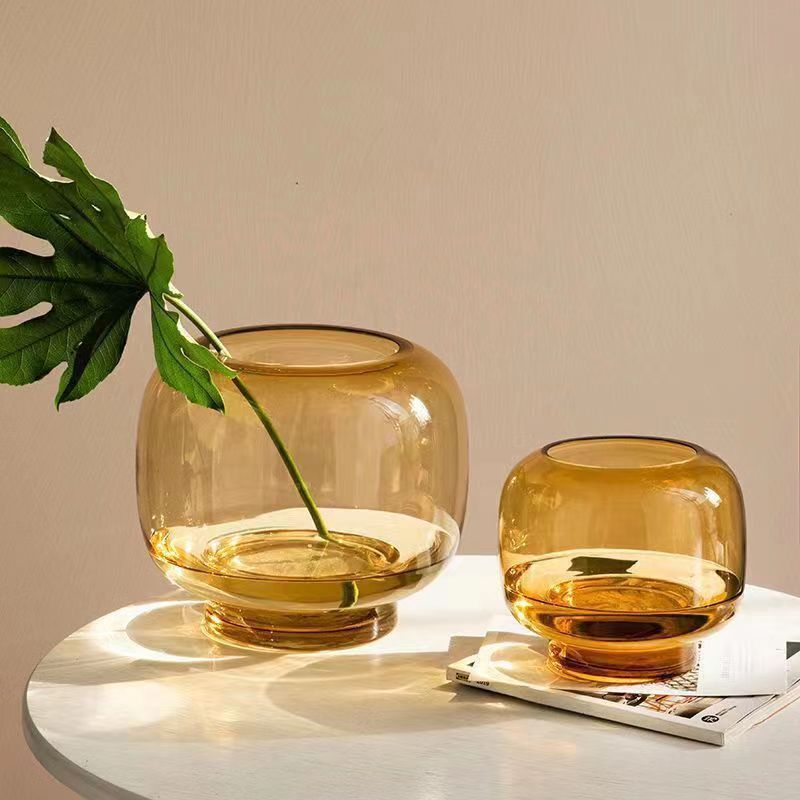 Vaso rotondo degno di Instagram con una grande pancia