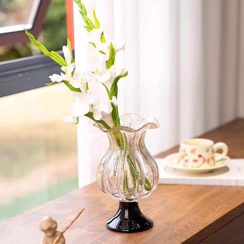 Vaso alto in vetro di lusso in stile vintage con macchie dorate