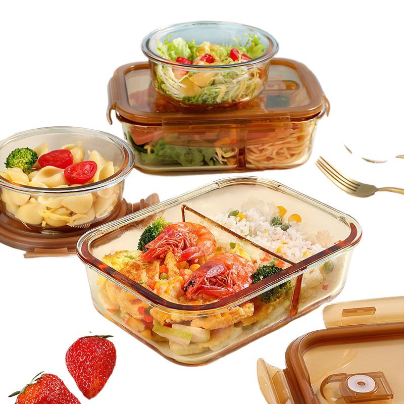 Gli impiegati con bento box di coperchio separano la ciotola di mantenimento fresco